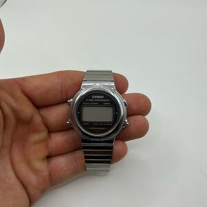 VINTAGE CASIO alarm Chronograph Lithium Water Resistant A162 ￼￼